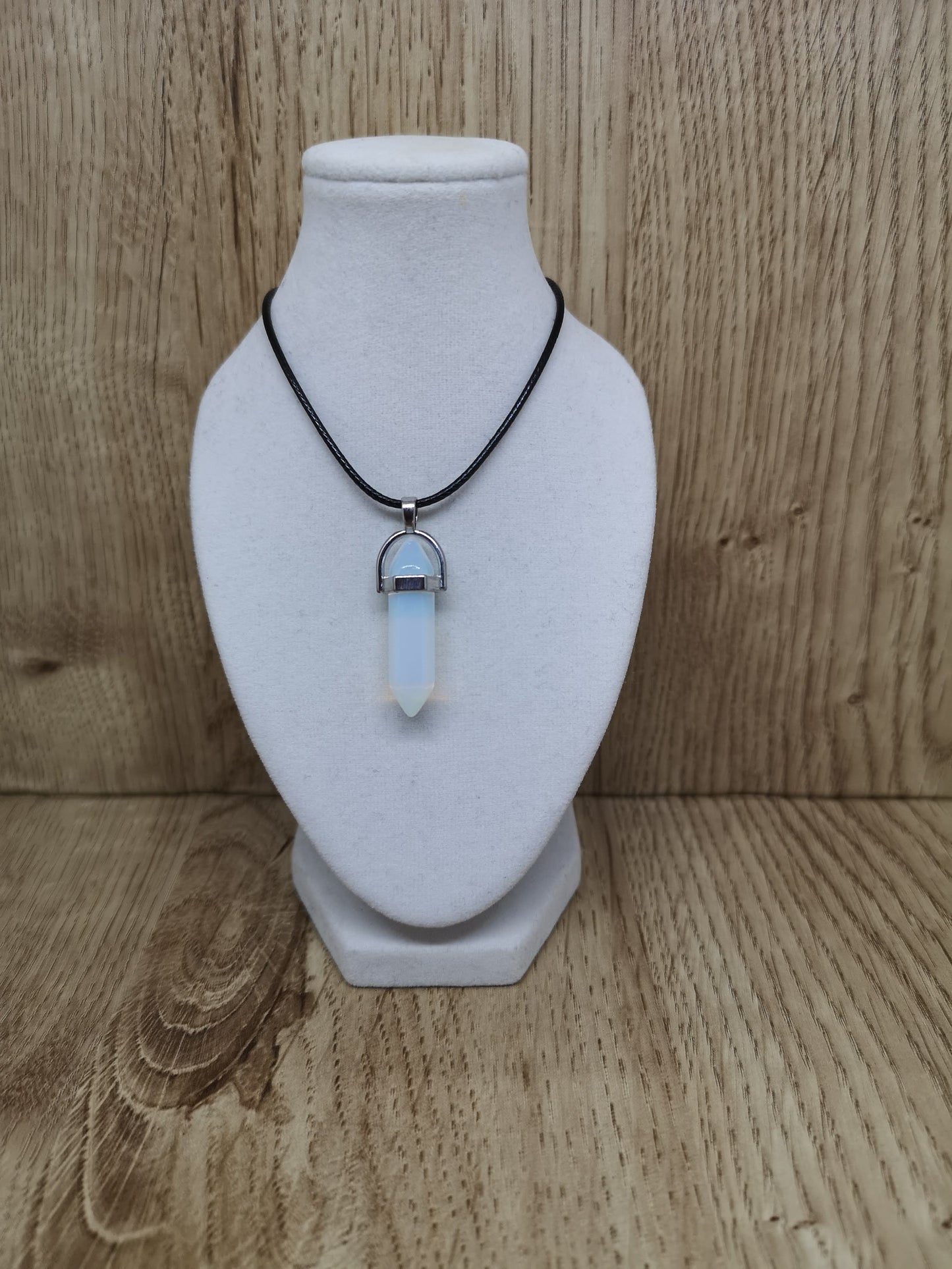 Stunning gem pendant necklace